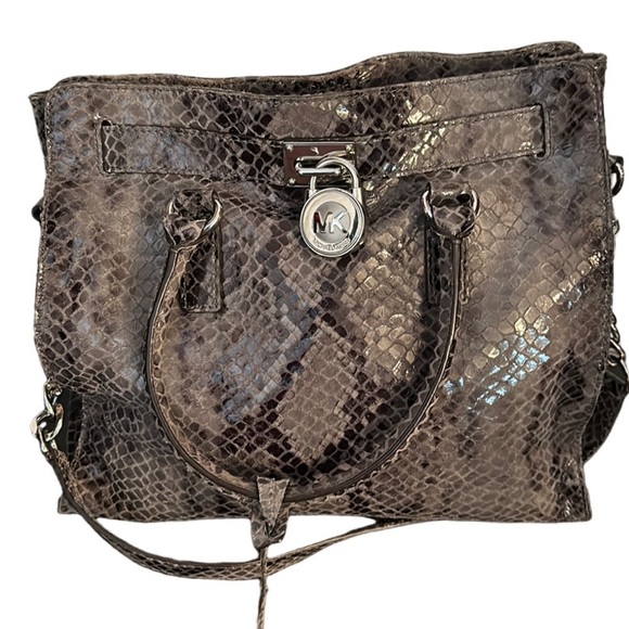 Michael Kors Large Hamilton Python-Print Tote - Picture 2 of 12